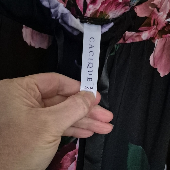 Cacique Black Floral 2-peice Pajamas Set with Pink & Purple Blooms In - 22/24 - Picture 3 of 9